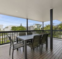 Sundance Pet Friendly Beach House in Peregian 59 Lorikeet Drive - Great Ocean Road Tourism