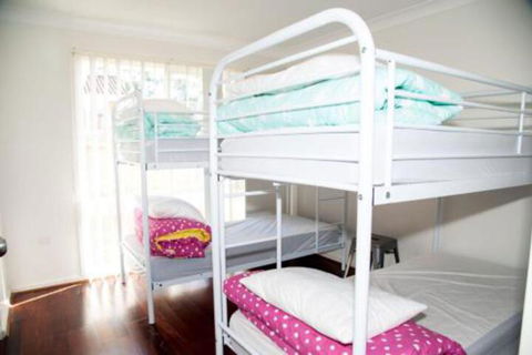 Families Escape To The Coast - Great Ocean Road Tourism 2