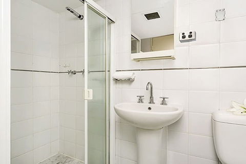 The Apartment Service MPOLE - Great Ocean Road Tourism 4
