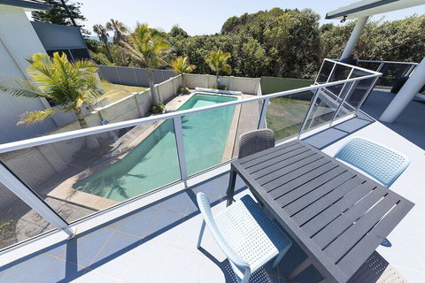 Beachfront Escape - Great Ocean Road Tourism 4
