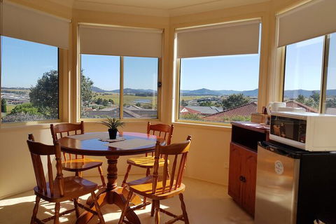 Anja's Place In The Hunter Valley - Great Ocean Road Tourism 6