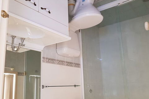 Anja's Place In The Hunter Valley - Great Ocean Road Tourism 3