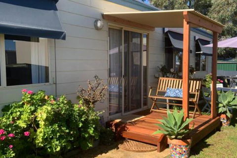 Moana Beach Sunset Holiday Accommodation - Great Ocean Road Tourism 4