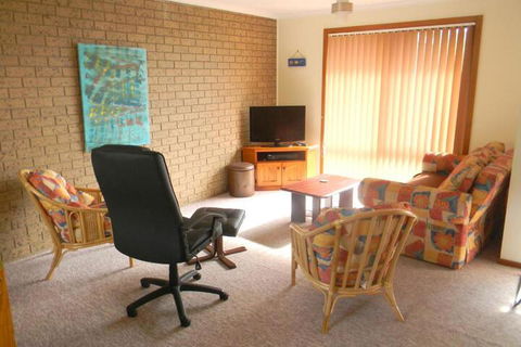 The Beach House - Great Ocean Road Tourism 4