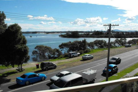Sunlake Unit 9 82 Little Street Forster - Great Ocean Road Tourism 7