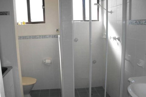 Sunlake Unit 9 82 Little Street Forster - Great Ocean Road Tourism 5