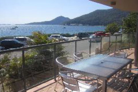 3 Bedroom House Shoal Bay Palm Beach - Great Ocean Road Tourism 0