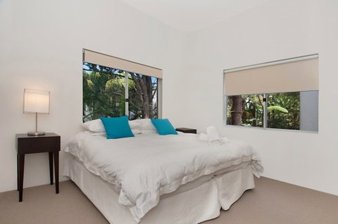 Noosa Penthouse Close To Hastings Street Unit 2 Vue 28 Edgar Bennett Ave - Great Ocean Road Tourism 1