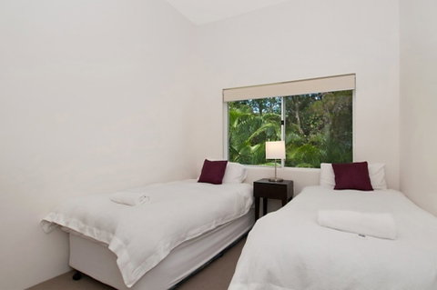 Noosa Penthouse Close To Hastings Street Unit 2 Vue 28 Edgar Bennett Ave - Great Ocean Road Tourism 3