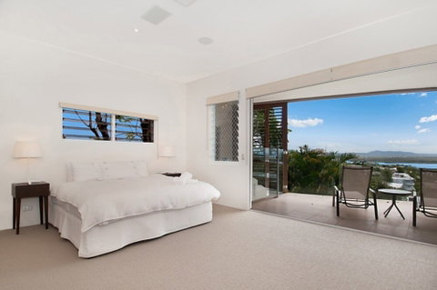 Noosa Penthouse Close To Hastings Street Unit 2 Vue 28 Edgar Bennett Ave - Great Ocean Road Tourism 6