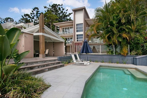 Noosa Penthouse Close To Hastings Street Unit 2 Vue 28 Edgar Bennett Ave - Great Ocean Road Tourism 0