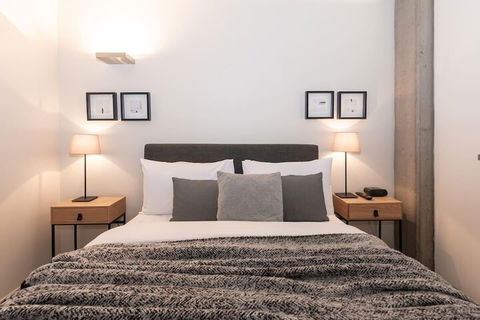 Luxury East Melbourne Apartment - Great Ocean Road Tourism 3