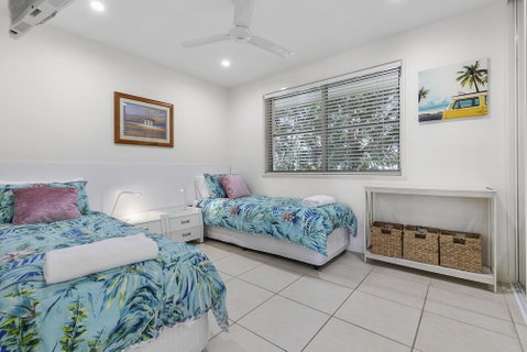 A Stylish Apartment With Noosa Views! Unit 6 Yaringa 29 Noosa Drive - Great Ocean Road Tourism 3