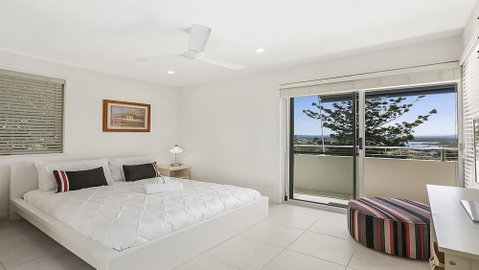 A Stylish Apartment With Noosa Views! Unit 6 Yaringa 29 Noosa Drive - Great Ocean Road Tourism 0