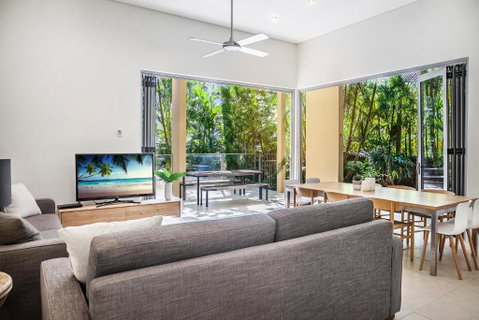 Contemporary & Luxurious Little Cove - Great Ocean Road Tourism 1