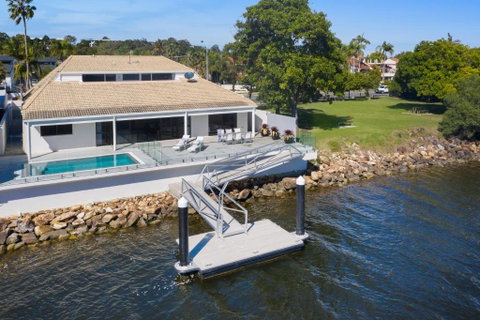 44 Noosa Parade - Great Ocean Road Tourism 6
