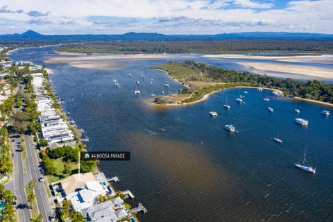 44 Noosa Parade - Great Ocean Road Tourism 2