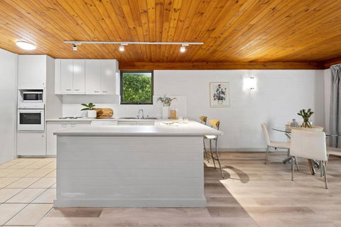 Tea Trees 6 - Great Ocean Road Tourism 1