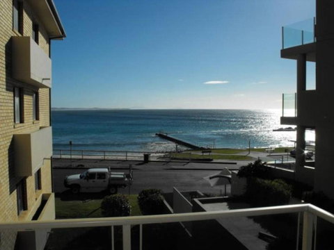 Hibiscus Court Unit 4 24 North St. Forster - Great Ocean Road Tourism 3