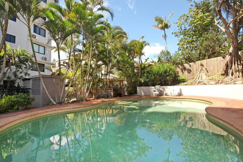 Unit 5 Phoenix Apartments 1736 David Low Way Coolum Beach LINEN INCLUDED 500 Bond - Great Ocean Road Tourism 3