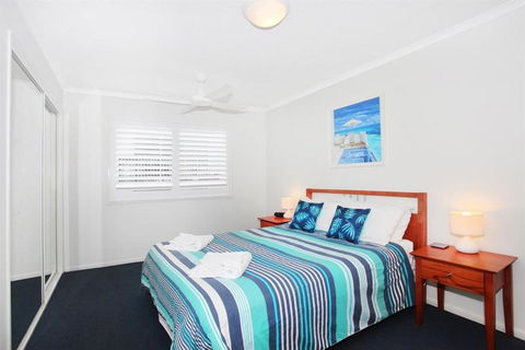 Unit 5 Phoenix Apartments 1736 David Low Way Coolum Beach LINEN INCLUDED 500 Bond - Great Ocean Road Tourism 4