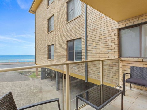 Hibiscus Court 2 Forster Main Beach! - Great Ocean Road Tourism 2