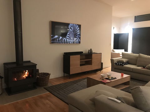 The Bolt Hole - Great Ocean Road Tourism 0