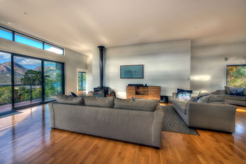 The Bolt Hole - Great Ocean Road Tourism 2