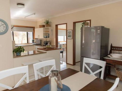 Taranaki Beach House - Great Ocean Road Tourism 6