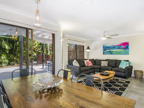 Calinda Sol 11 - Great Ocean Road Tourism 4