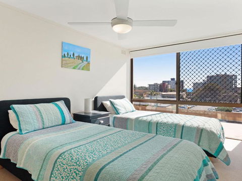 Garden Apartment At Forster Tower - Great Ocean Road Tourism 6