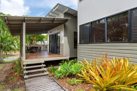 12 Naiad Court Pool Sleeps 8 Close To Beach - Great Ocean Road Tourism 6