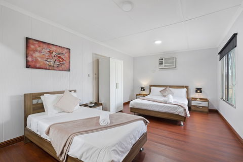 The Gazebo Place - Spacious 4 Bedroom Near Murray River - Great Ocean Road Tourism 3