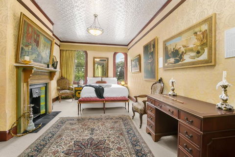 Grand & Central On George Unique Opulent - Great Ocean Road Tourism 4