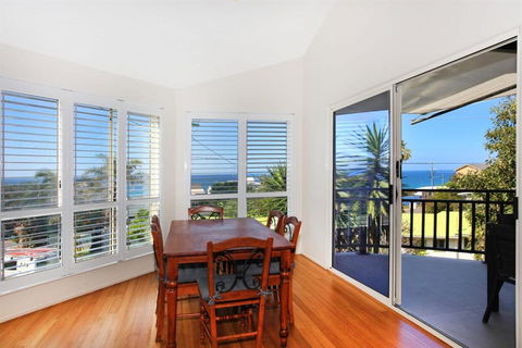 10 Barra Crescent Coolum Beach 500 BOND WIFI Walking Distance To Beach - Great Ocean Road Tourism 4