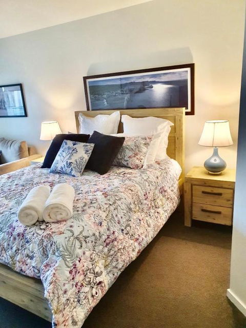 FAMILY ISLAND GETAWAY BEACHFRONT APARTMENT - Great Ocean Road Tourism 6