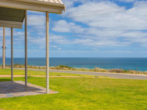 South Beach House 2 11 Gold Coast Drive - Great Ocean Road Tourism 6