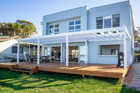 Tranquility Absolute Waterfront Pet Friendly 10 Mins To Hyams Beach - Great Ocean Road Tourism 5