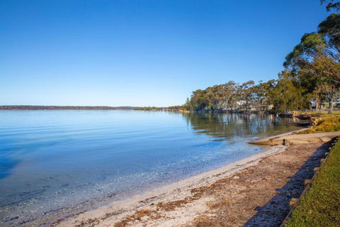 Tranquility Absolute Waterfront Pet Friendly 10 Mins To Hyams Beach - Great Ocean Road Tourism 1