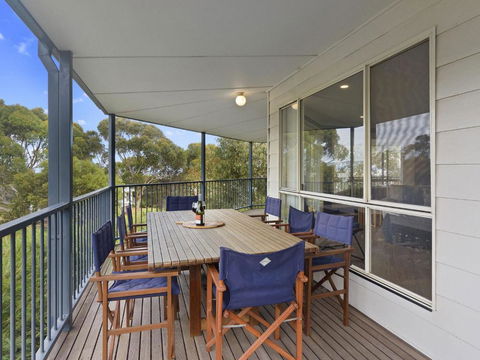 1 Bennett Court - Great Ocean Road Tourism 3