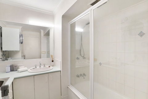 MAINSAIL8 - Mooloolaba Beach - Great Ocean Road Tourism 6