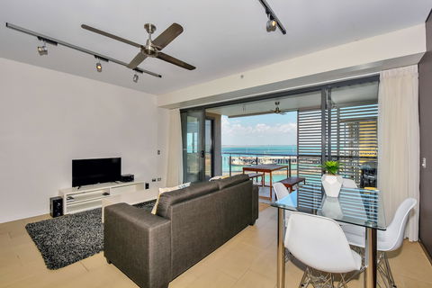 Darwin Waterfront Short Stay Apartments - Great Ocean Road Tourism 3