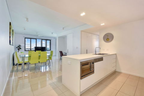 Darwin Waterfront Short Stay Apartments - Great Ocean Road Tourism 2