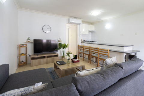 Lotus Stay Manly - Apartment 731 - Great Ocean Road Tourism 5