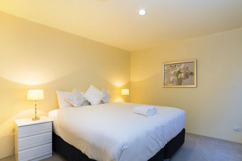 Daydream On The Greens - Great Ocean Road Tourism 3