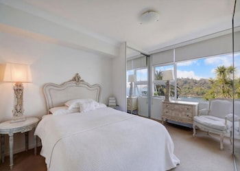 Elegant Waterfront Mosman Bay RAG10 - Great Ocean Road Tourism 0