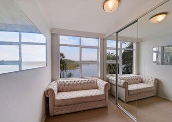 Elegant Waterfront Mosman Bay RAG10 - Great Ocean Road Tourism 2