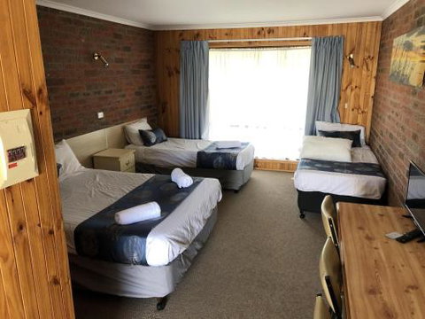 Barham Riverland Motel - Great Ocean Road Tourism 3