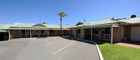 Abrolhos Reef Lodge - Great Ocean Road Tourism 4