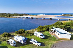 Book Peterborough Accommodation Vacations Great Ocean Road Tourism Great Ocean Road Tourism